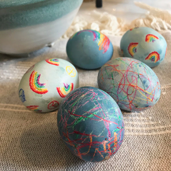 AWAKENING | DIY Easter Eggs with Crayon and Dye
